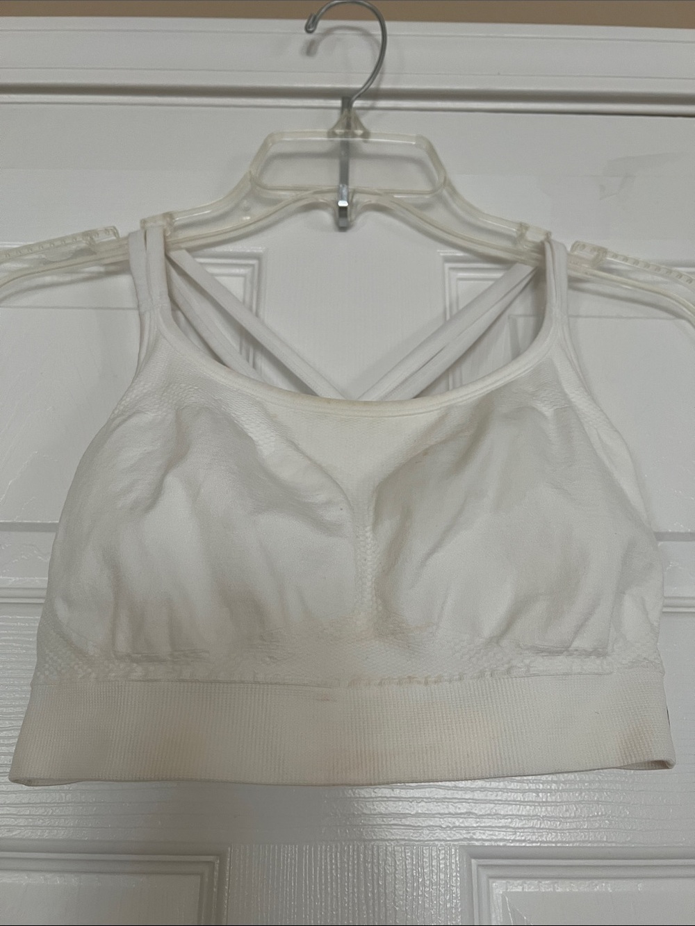 Champion White Crossback Strap For Added support Seamless Stretchy Sports Bra